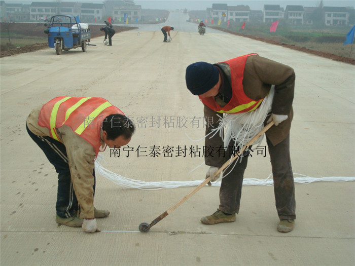 湖南二级公路灌缝